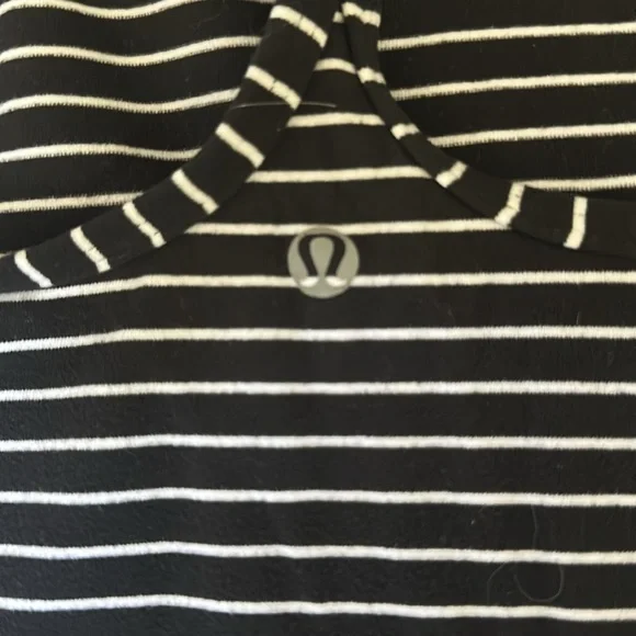 Lululemon Top - Picture 3 of 4